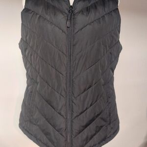 GAP Black Quilted Vest